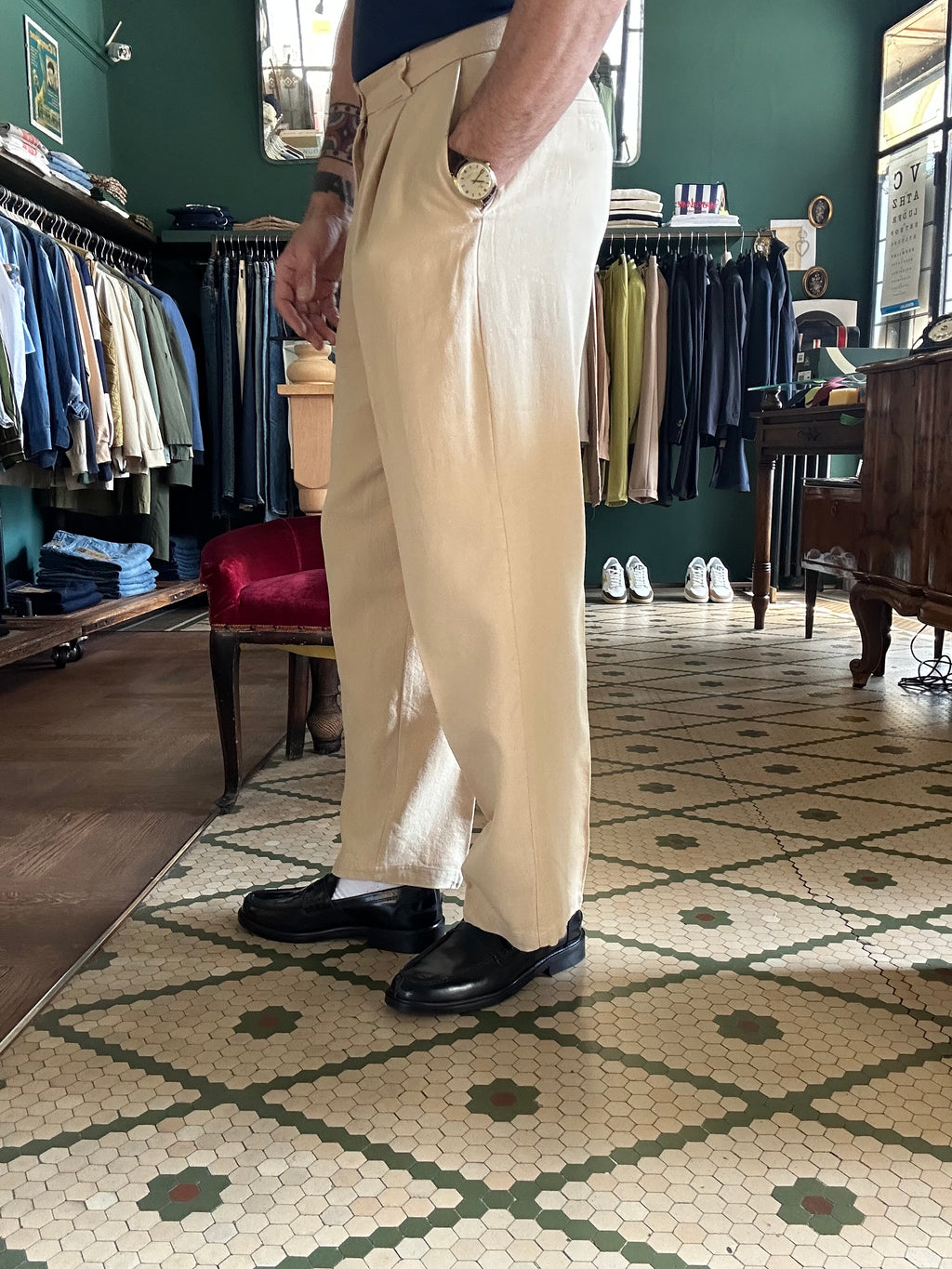 Linen blend oversized trousers with pleats