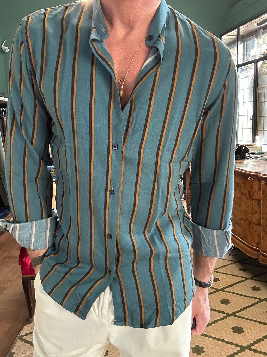 Camicia coreana a righe