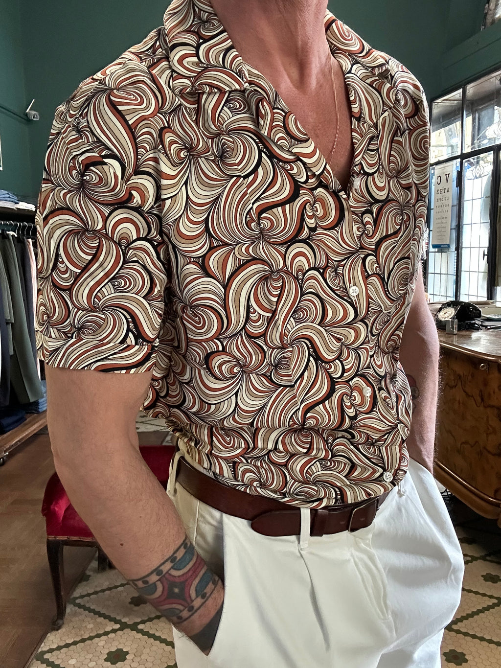 Camicia viscosa collo Hawaii mezza manica maori