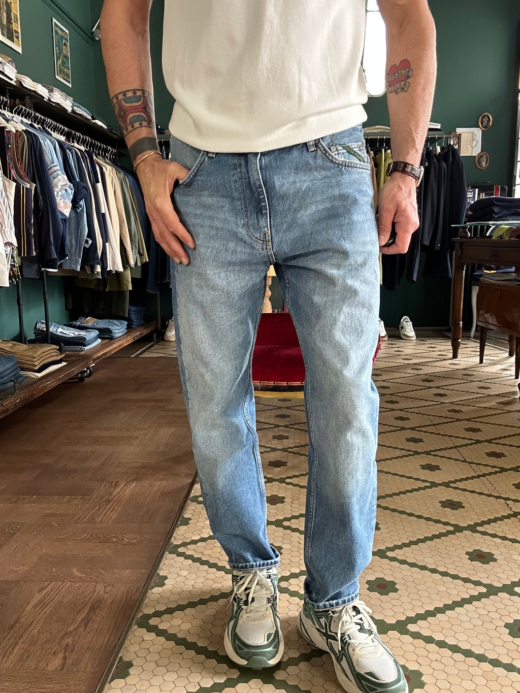 Yellowstone cropped fit jeans