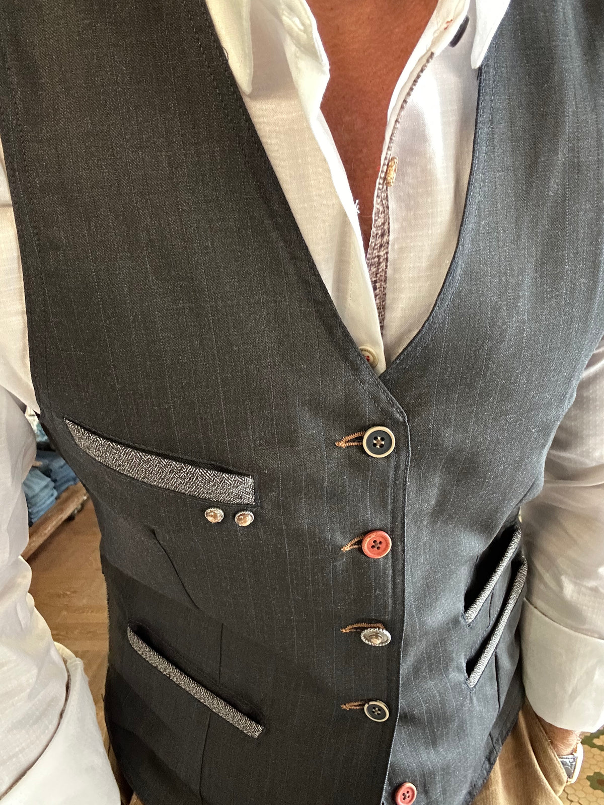 Gilet Garry’s Eart fresco lana gessato