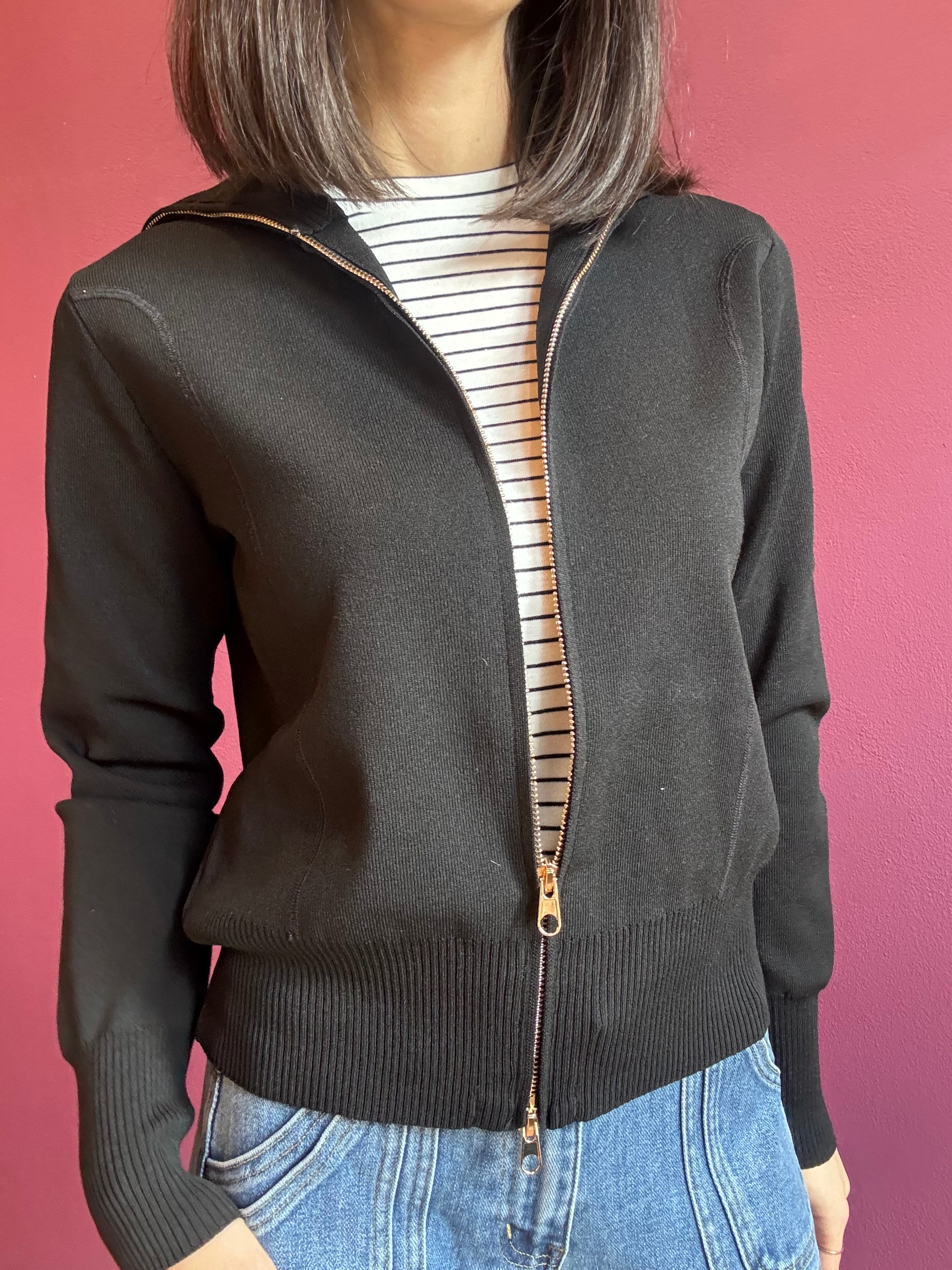 Schwarzes Sweatshirt mit Reißverschluss