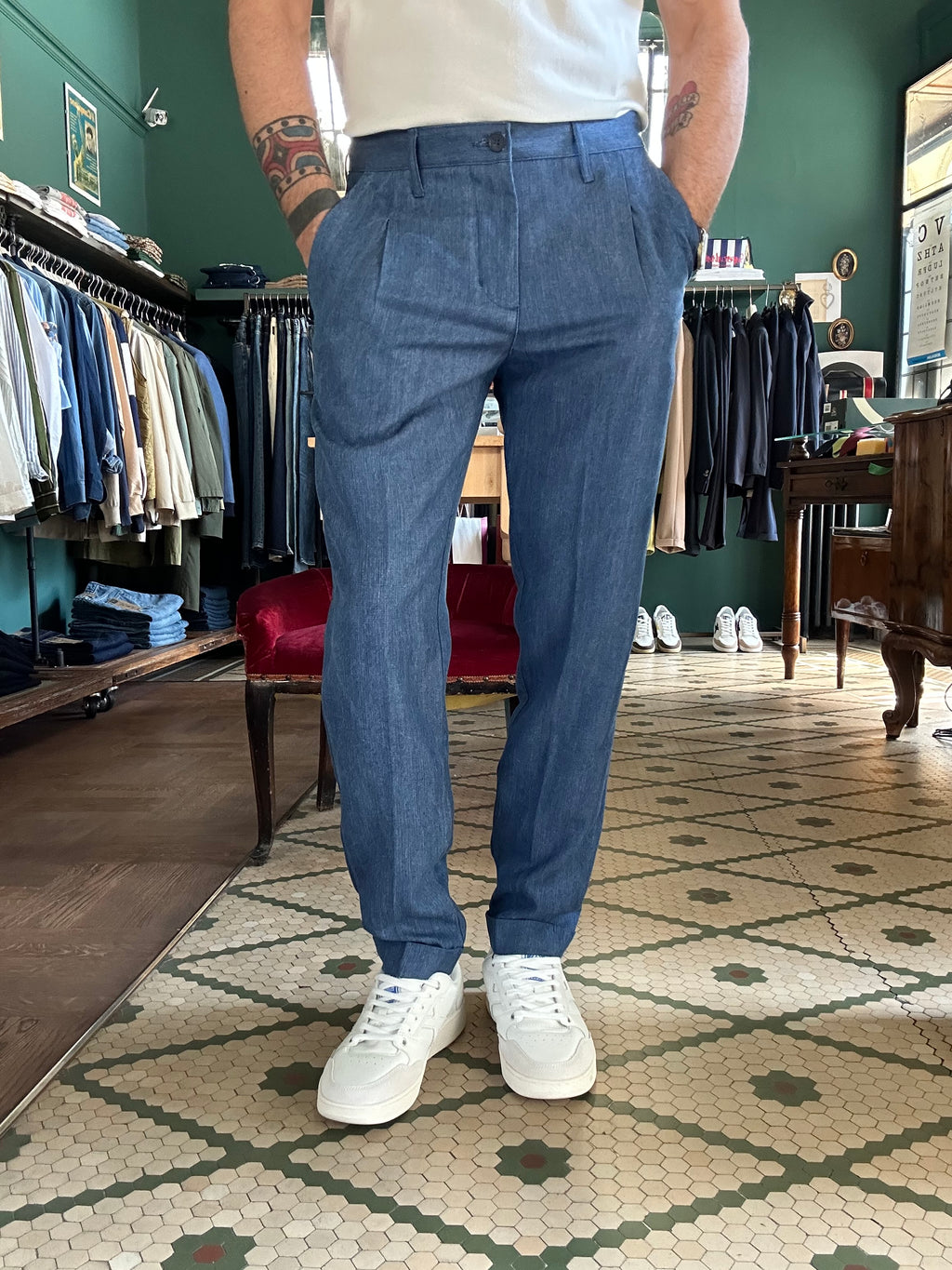 Rio jeans with angled pockets