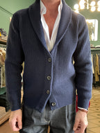 Cardigan sciallato in lana a coste