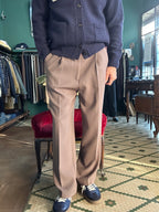Pantalone loose fit con pence