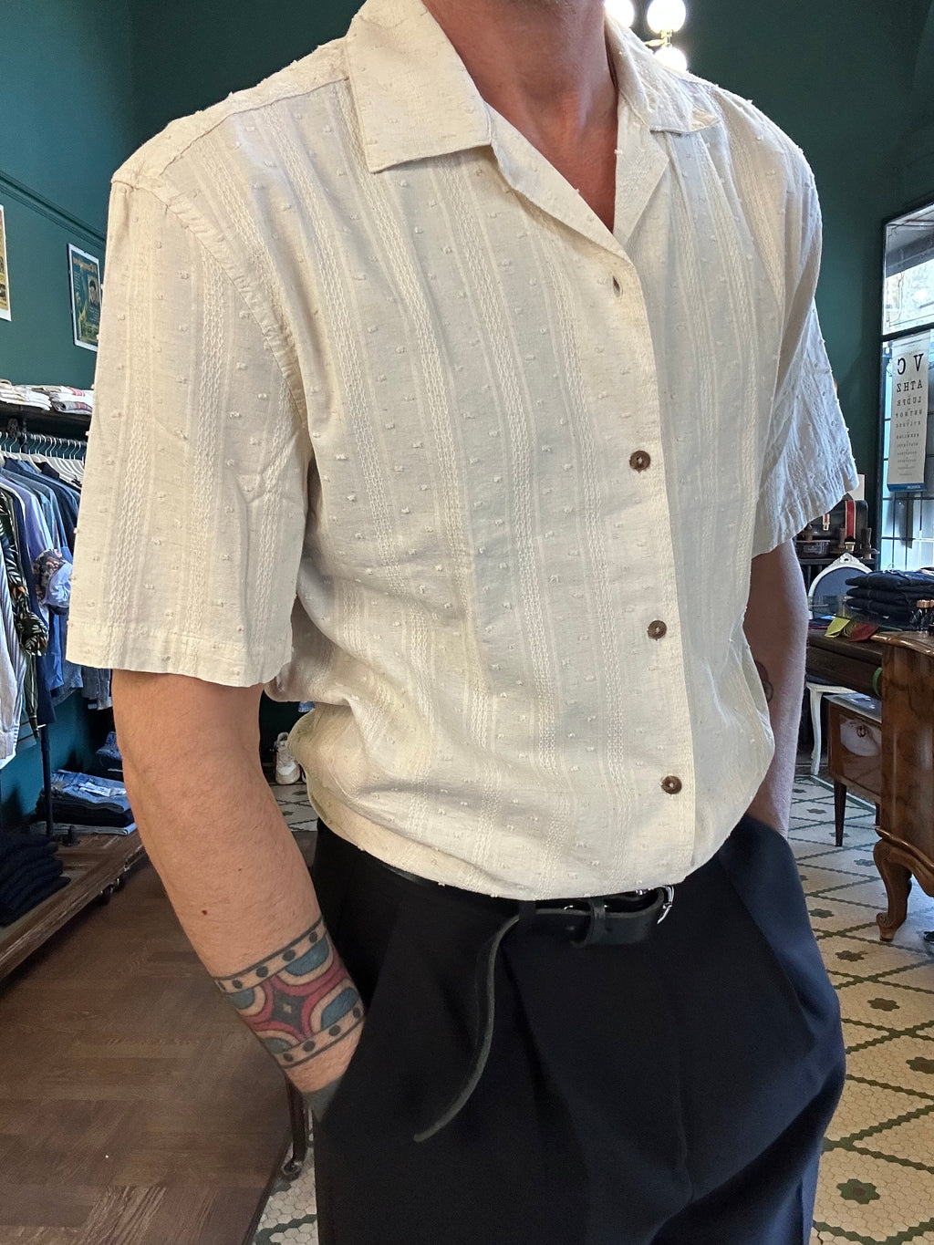 Embroidered Hawaiian collar shirt