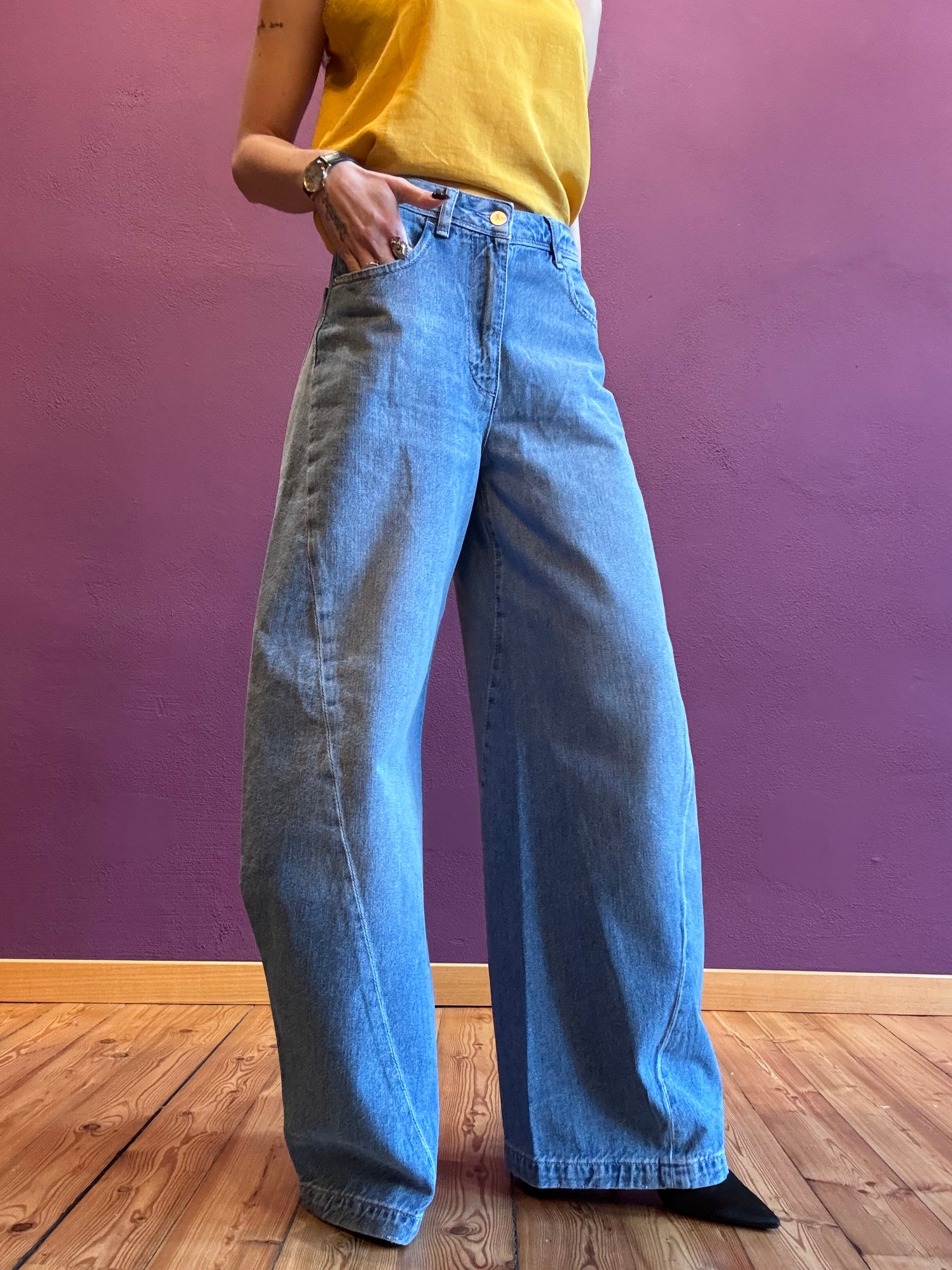 Jeans loose barrel leg