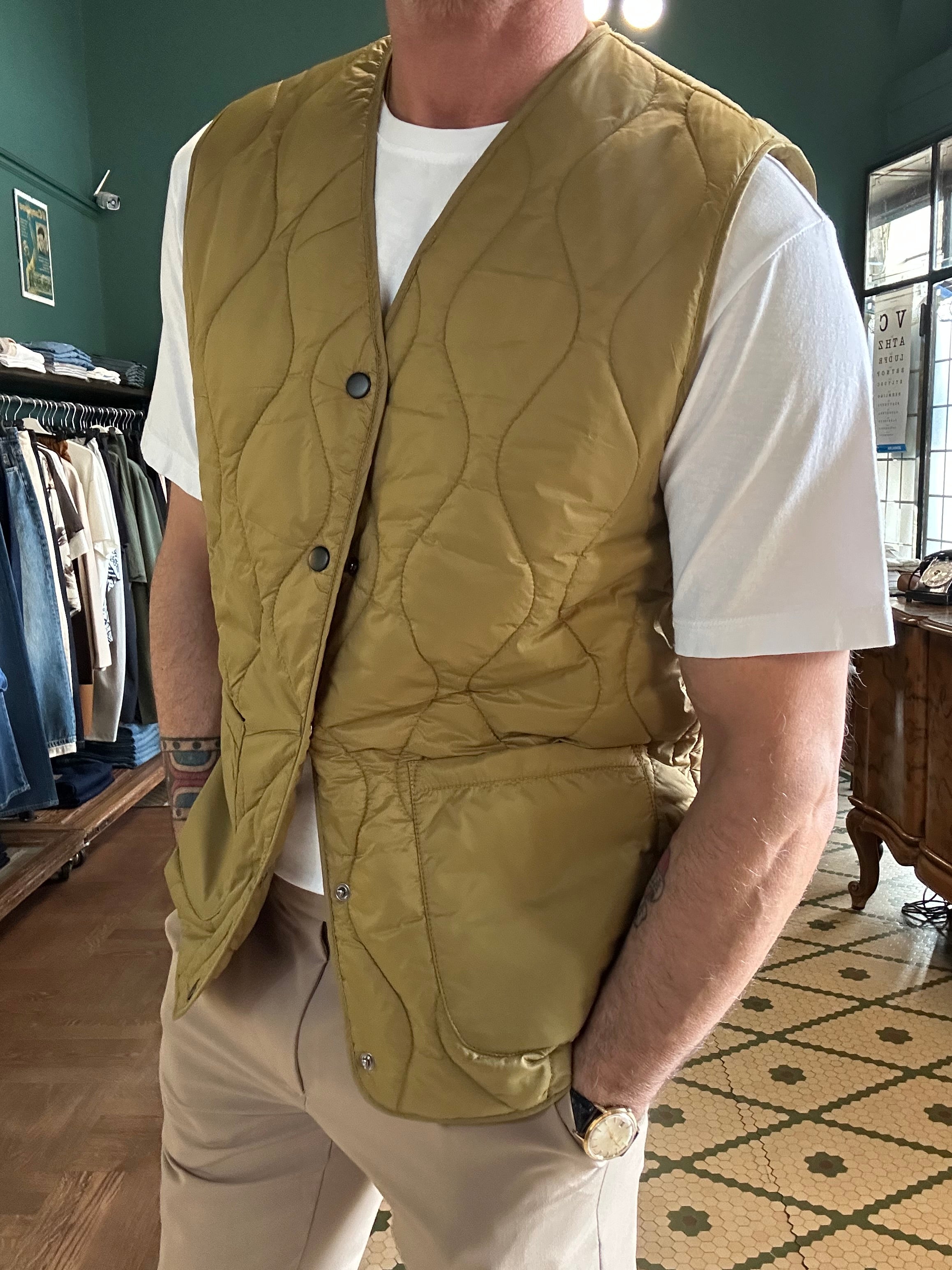 Gilet trapuntato fango