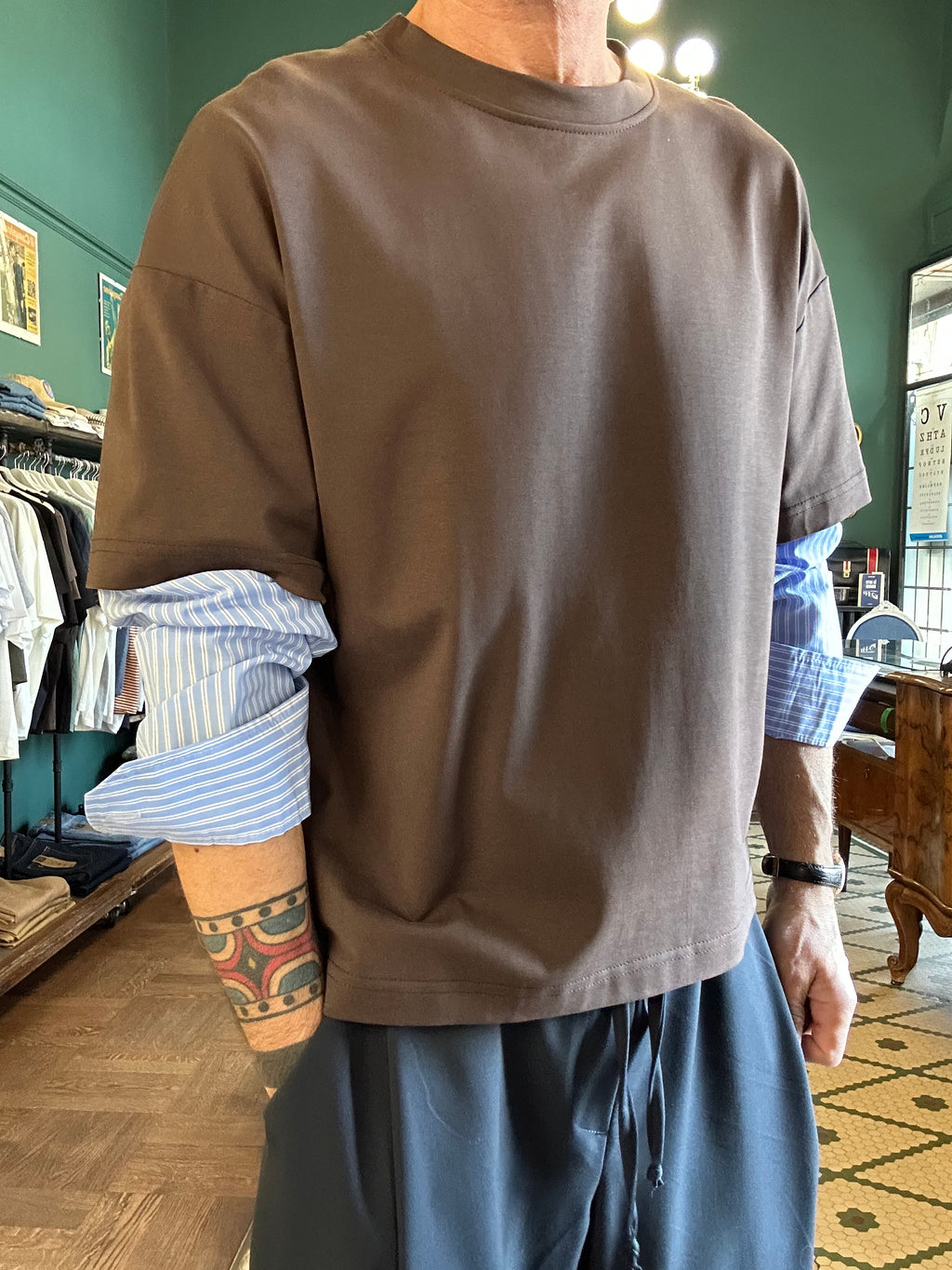 T-shirt oversize con dettaglio maniche camicia