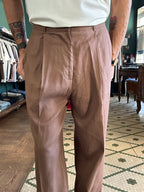 Pantalone loose fit con pence in misto Lino