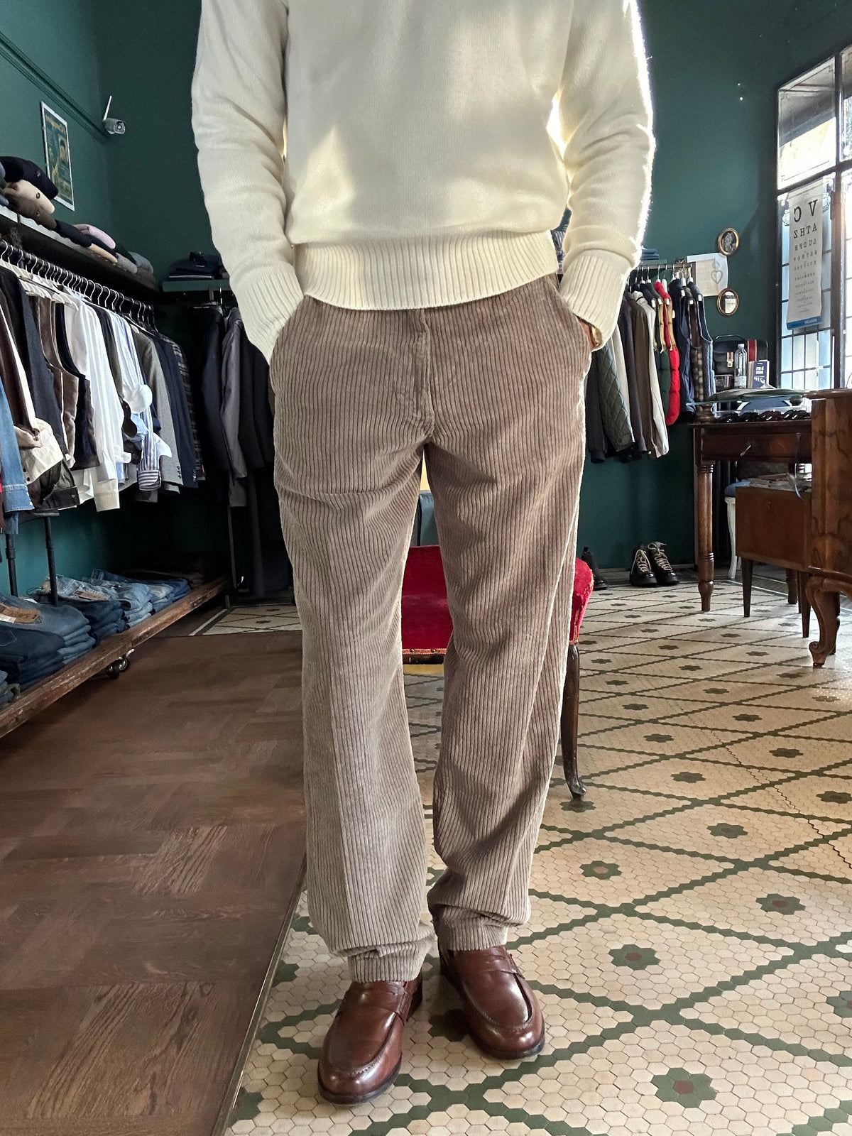 Pantalone Meleda chino in velluto a coste loose fit