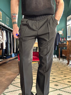 Pantalone con pence regular fit