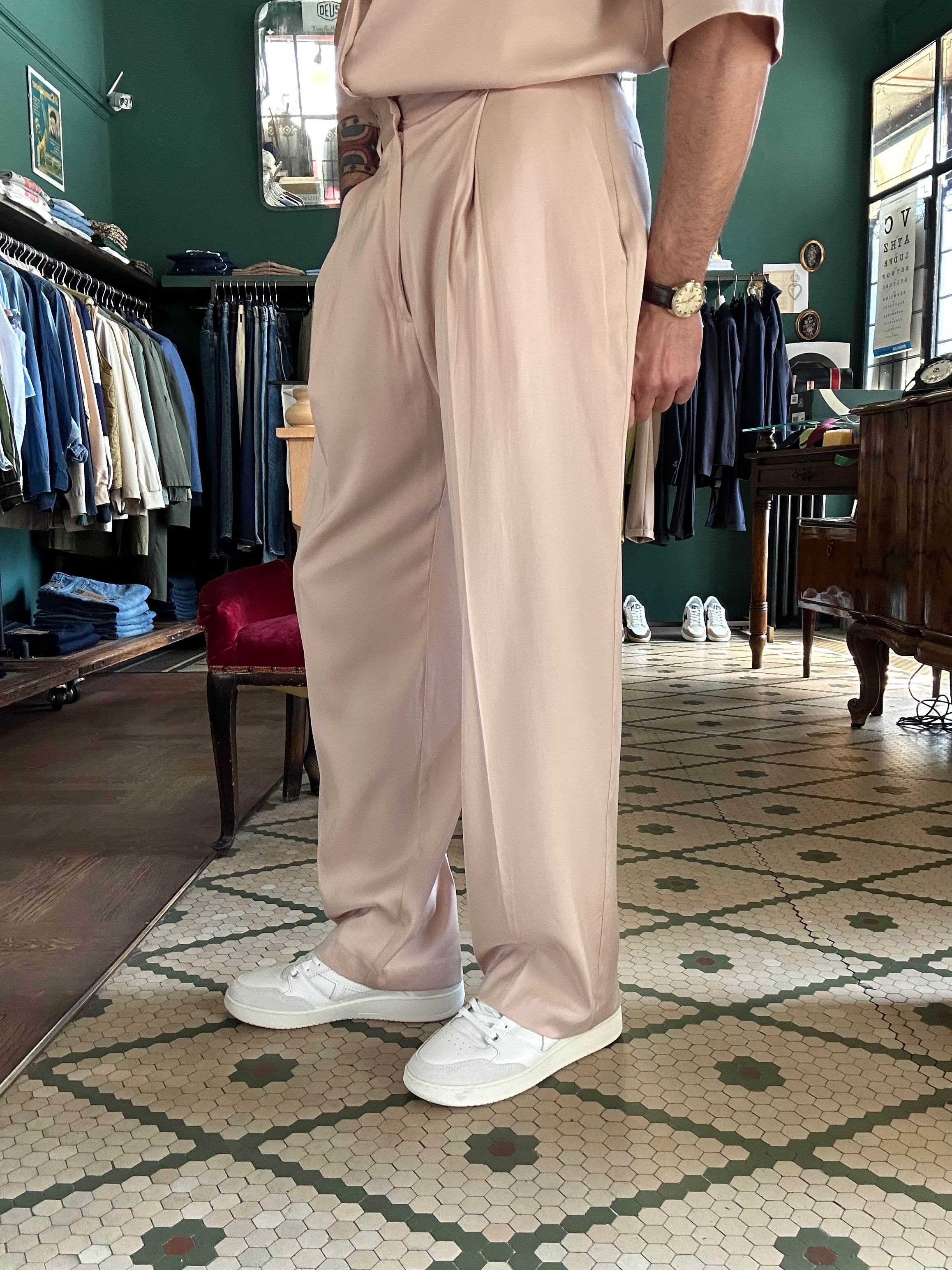 Silky baggy trousers