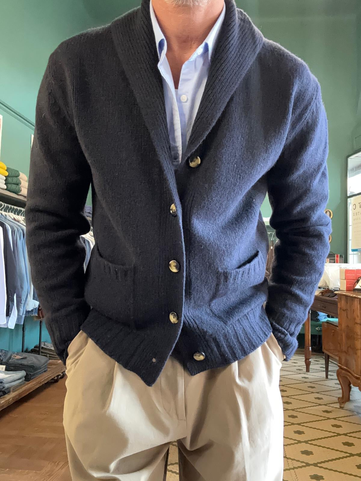 Cardigan sciallato in lana