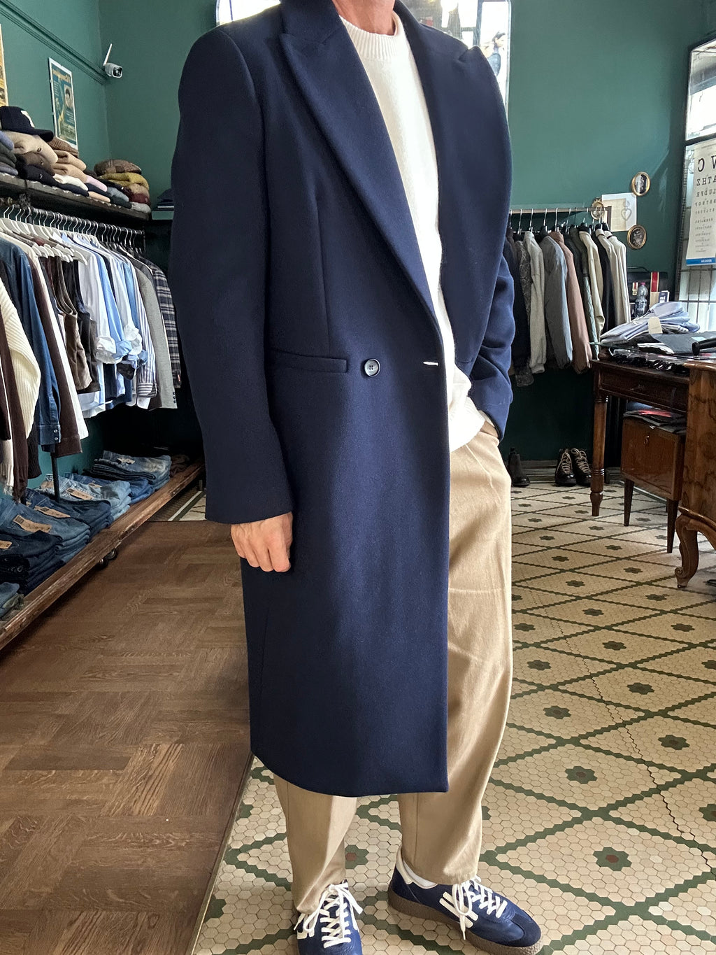 Cappotto con rever a lancia