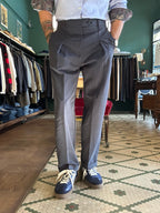 Pantalone Gand con pence loose fit