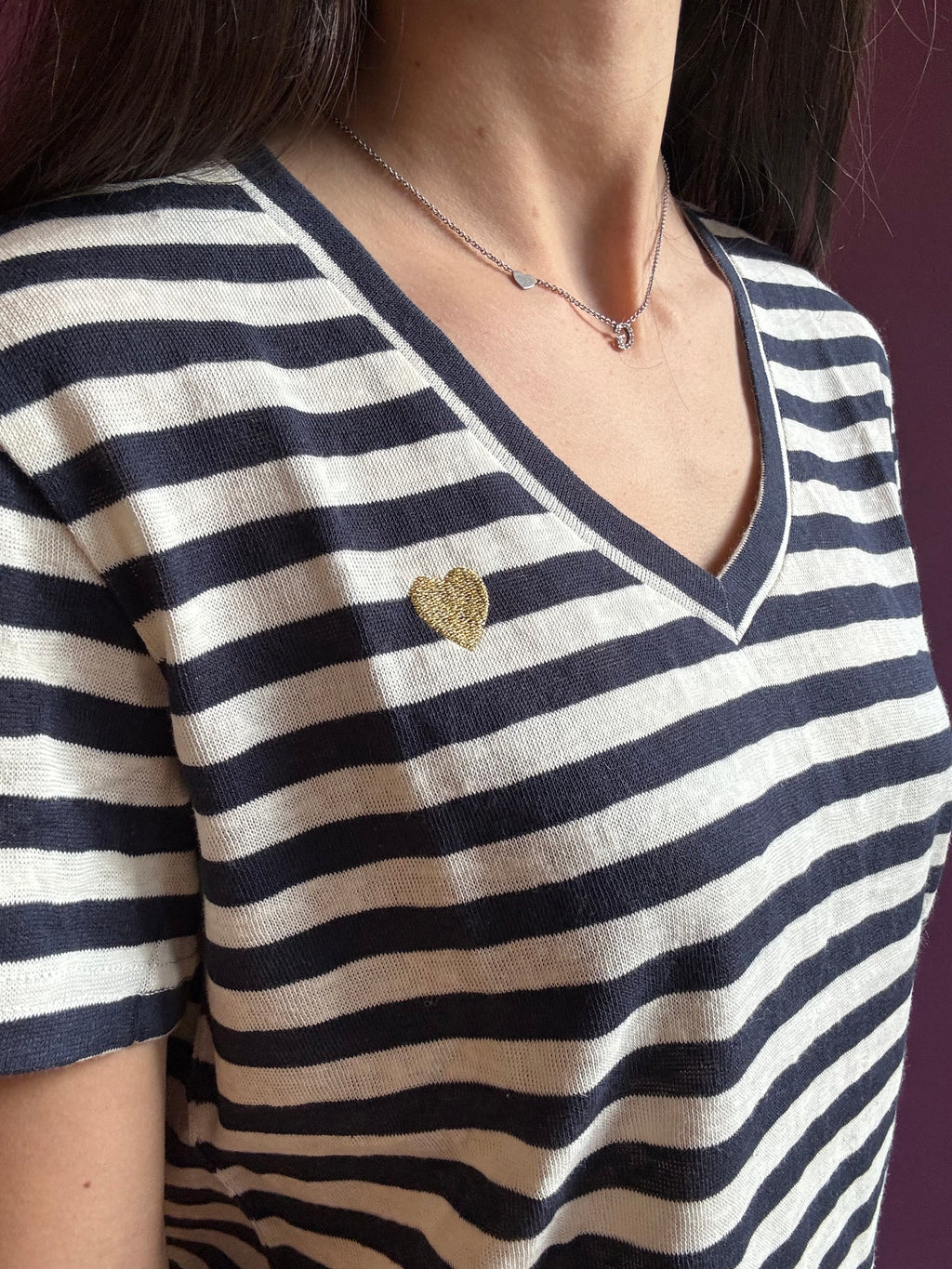 T-shirt a righe con ricamo