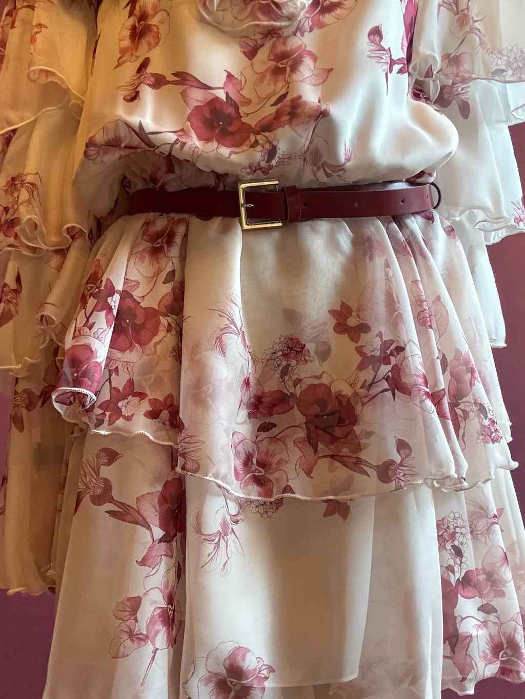 Abito voulant in fantasia floreale