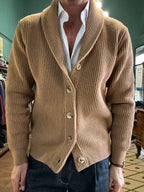 Cardigan sciallato in lana a coste