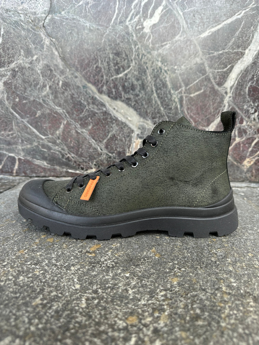 Panchic alte in suede verde militare