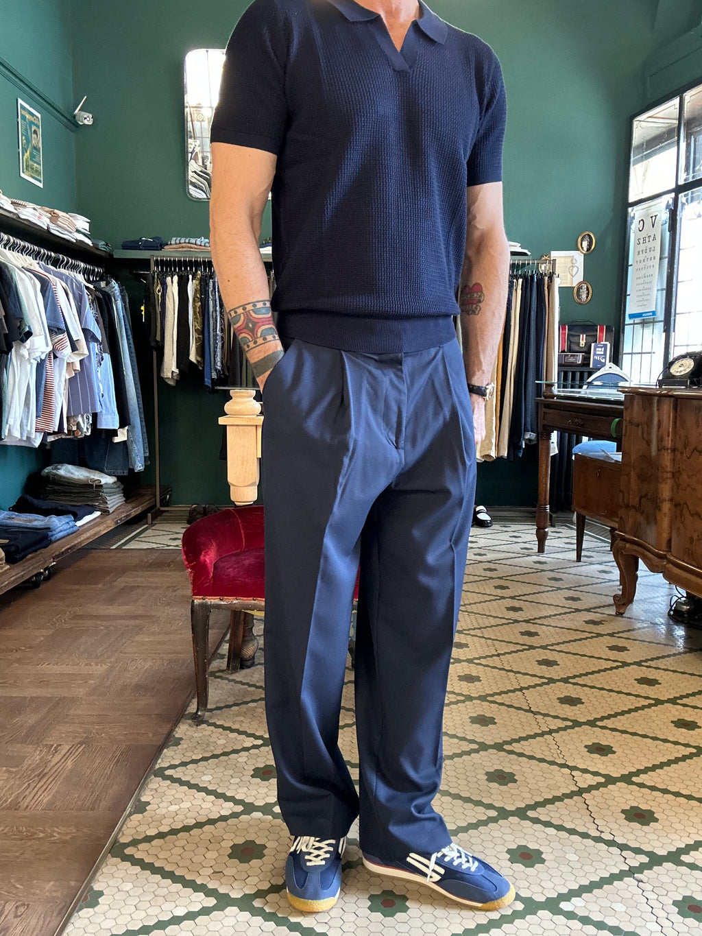 Pantalone con pence loose fit