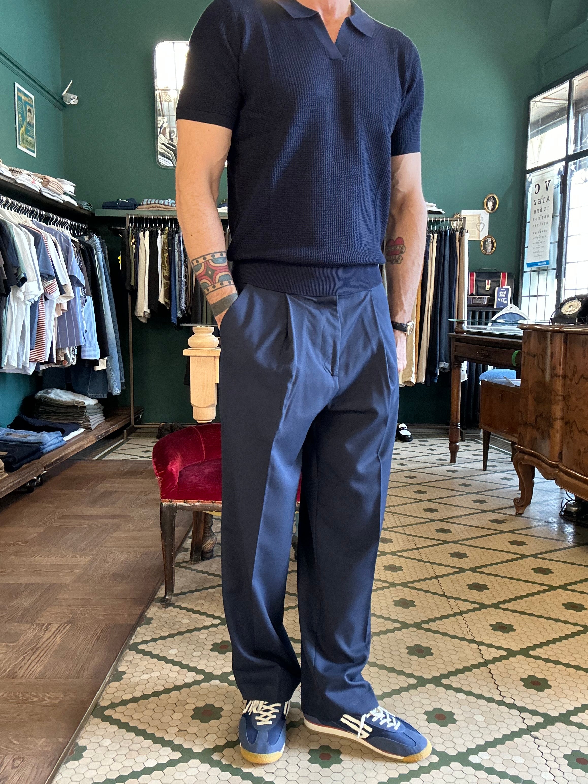 Pantalone con pence loose fit