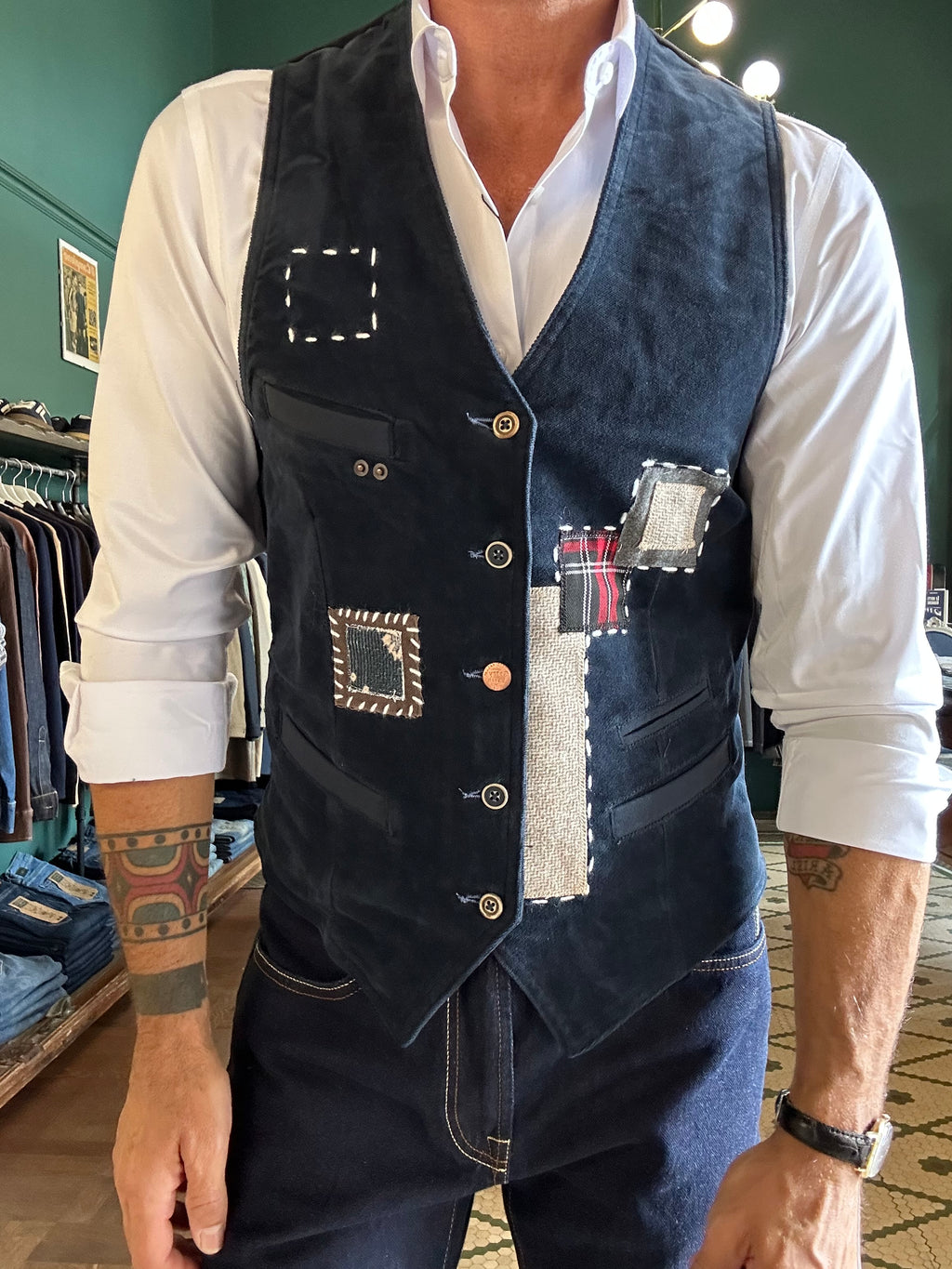 Gilet in fustagno con patch Garry’s Earth