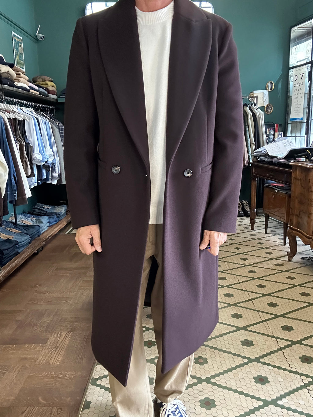 Cappotto con rever a lancia