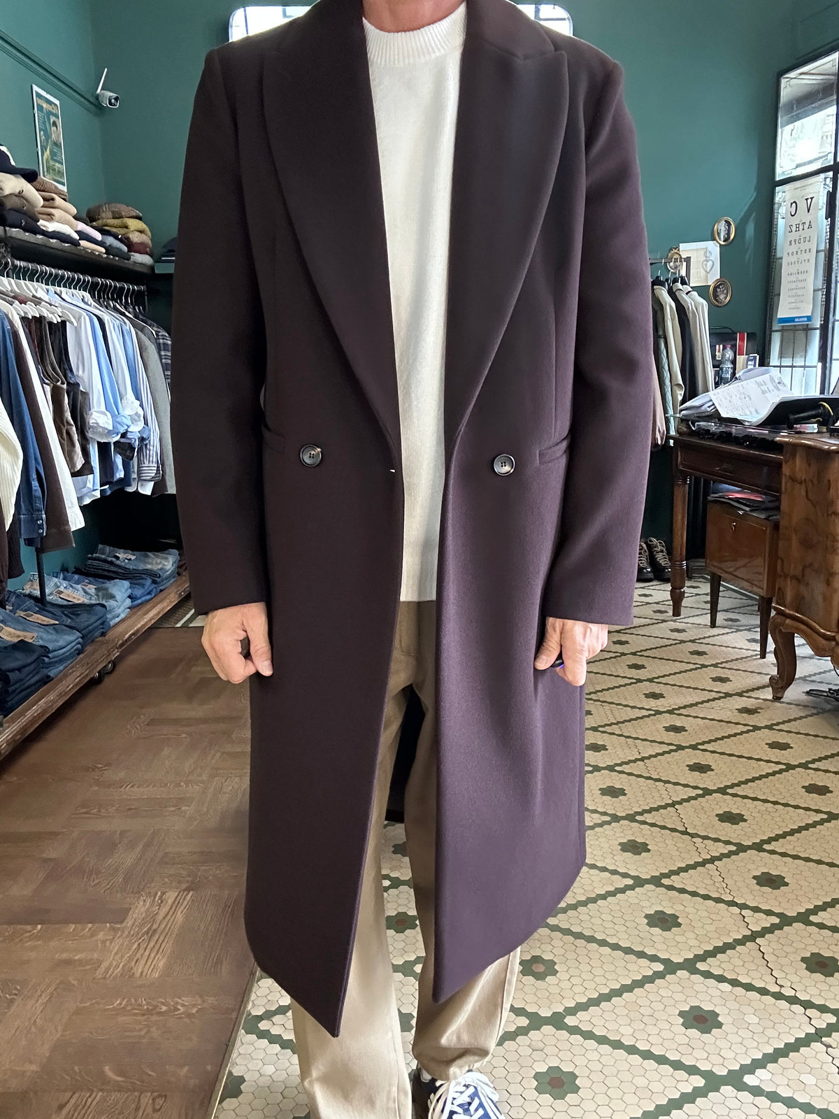Cappotto con rever a lancia