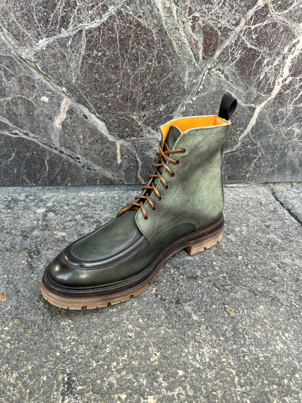 Stivaletto doppio pellame camoscio e vitello