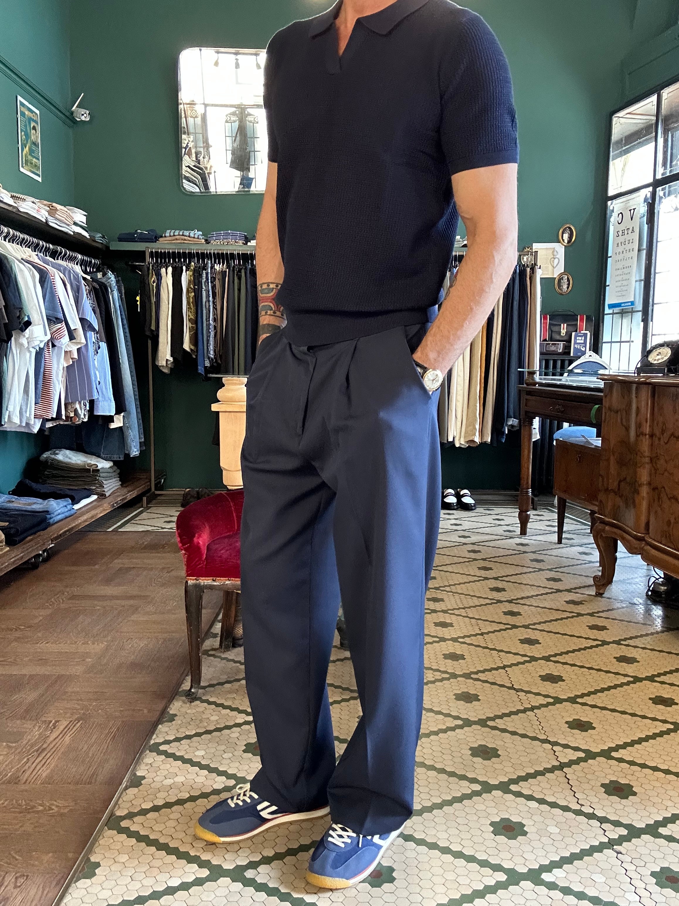 Pantalone con pence loose fit