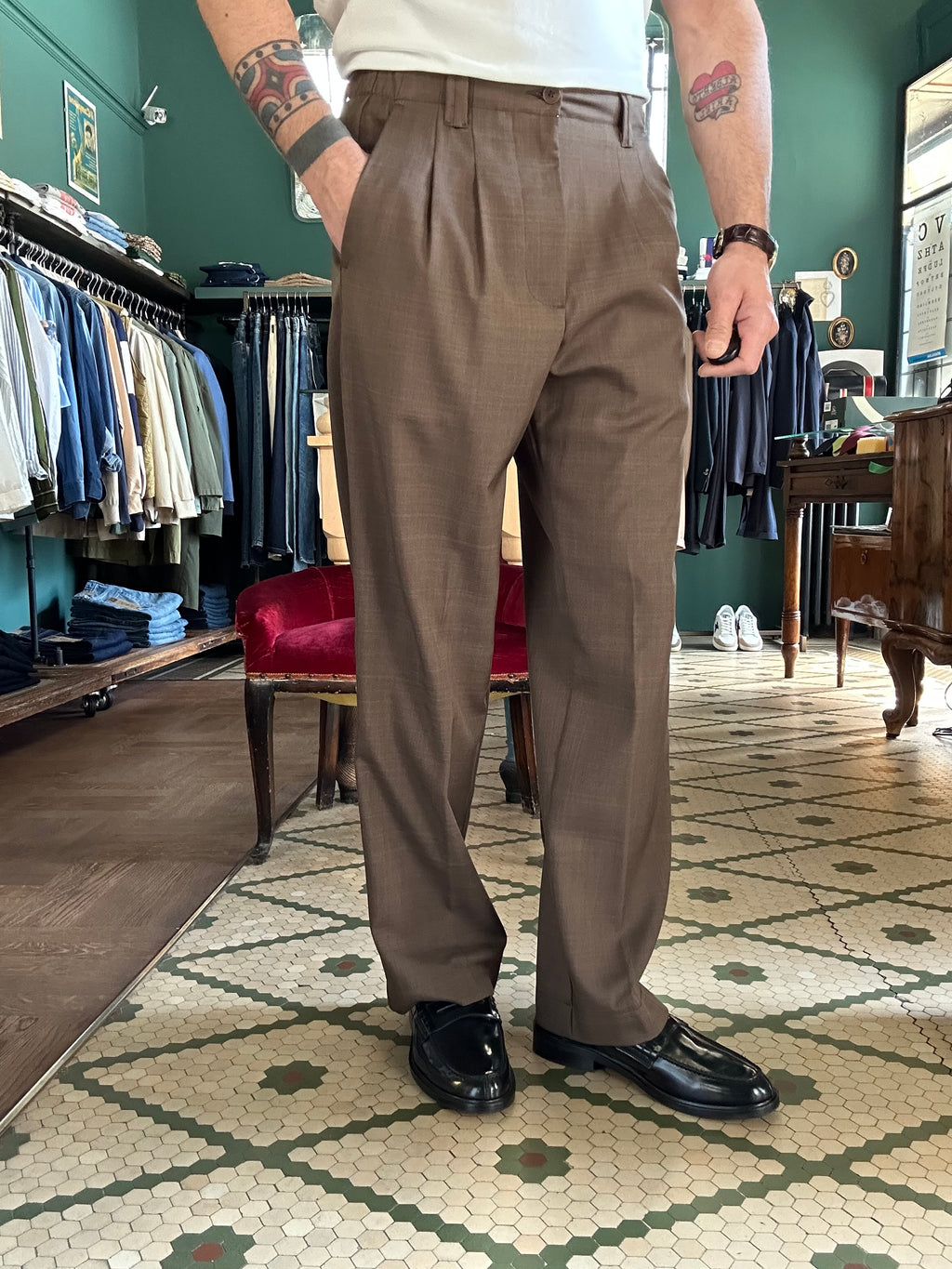 Double pleat loose fit trousers