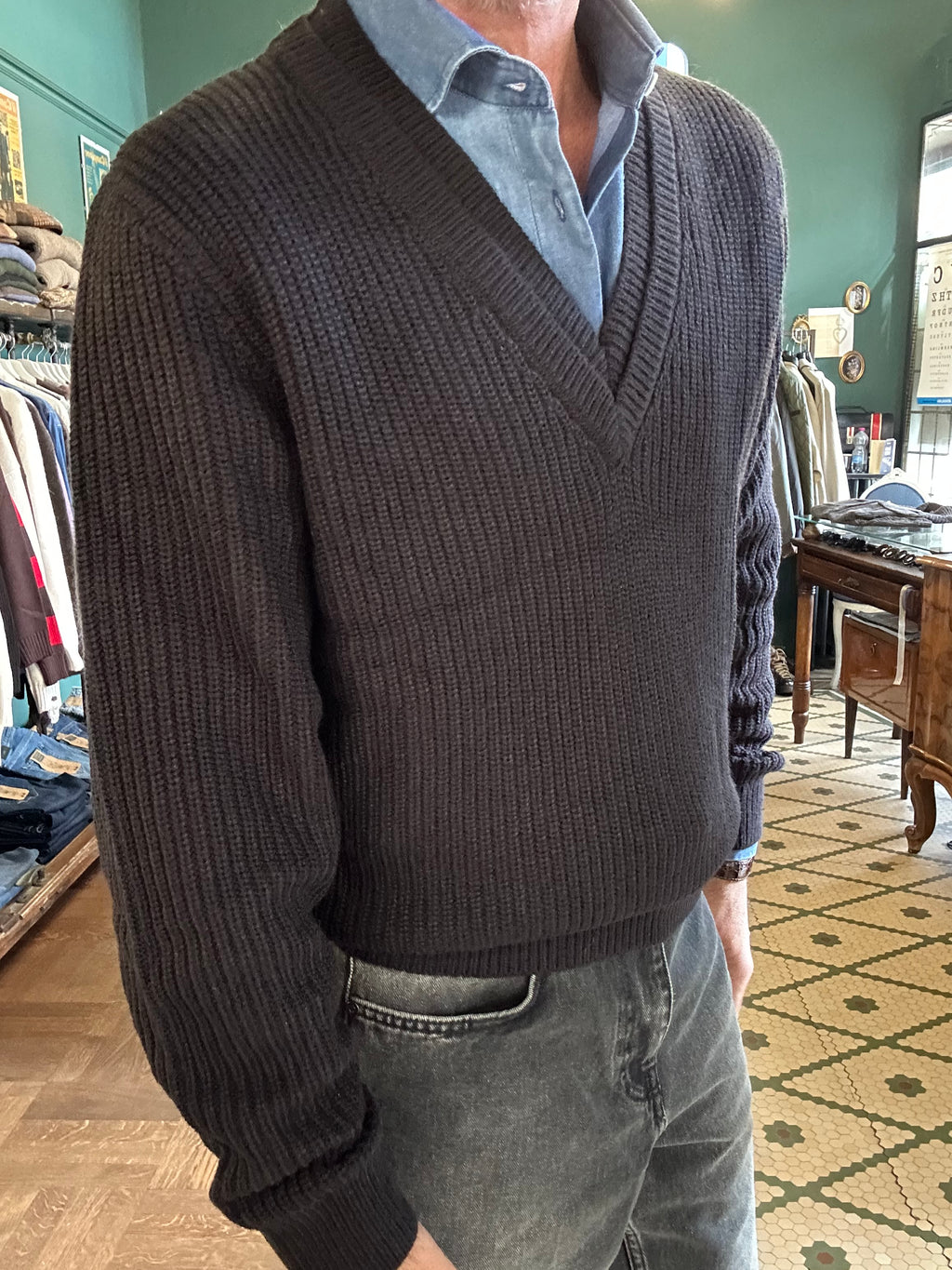 Maglione scollo V