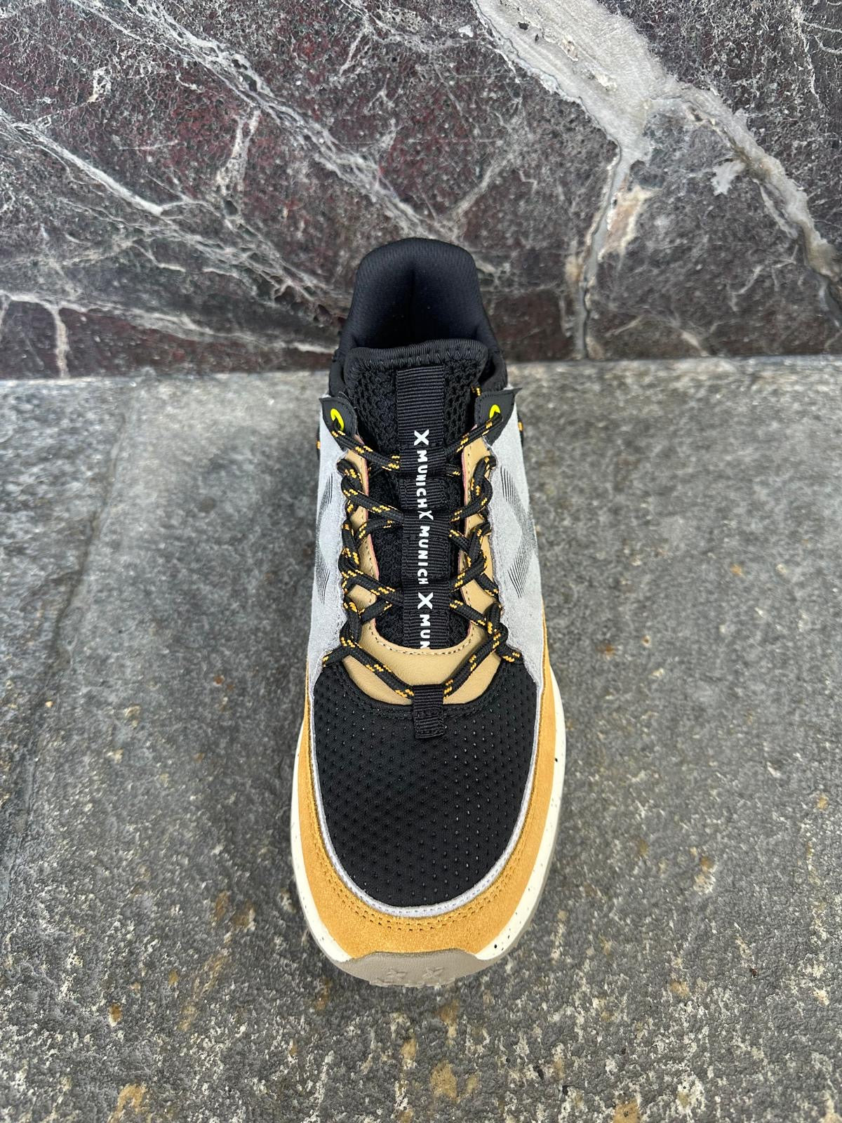 Sneakers Munich DORO 62 grigio chiaro