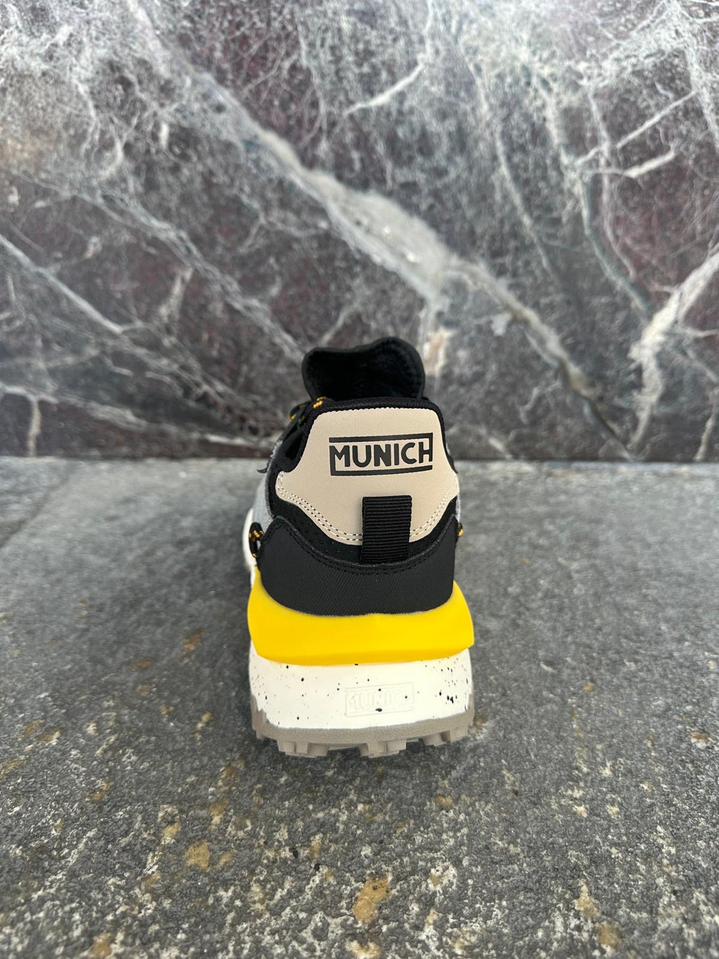 Sneakers Munich DORO 62 grigio chiaro