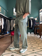 Pantalone con pence regular fit