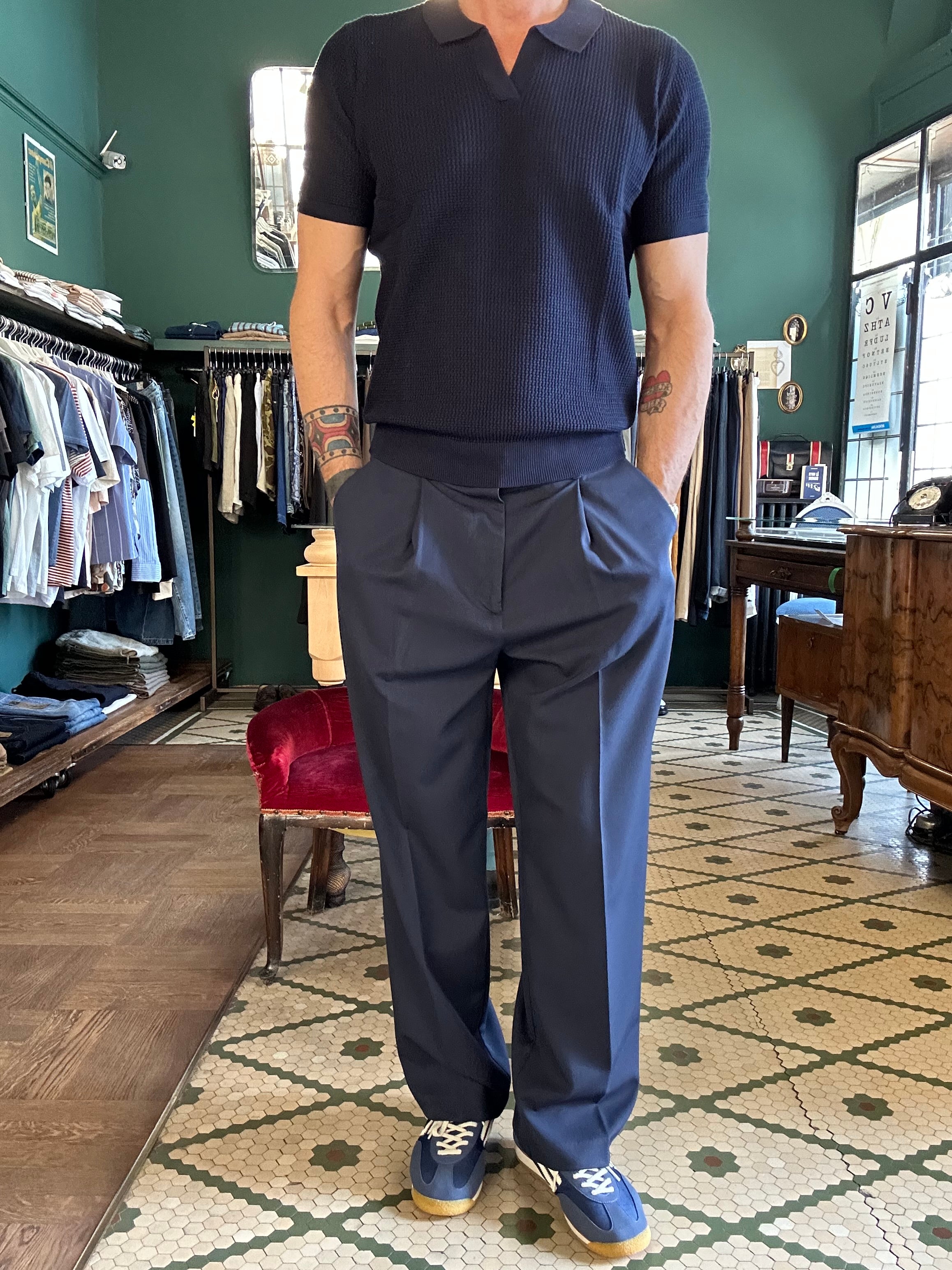 Pantalone con pence loose fit