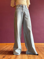 Baggy ripped jeans