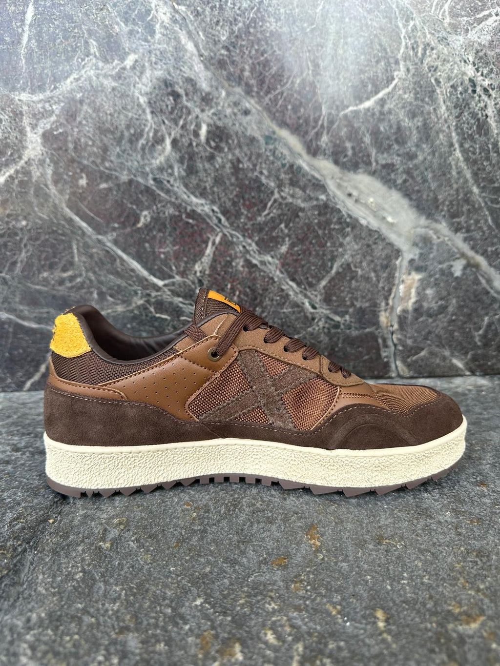 Sneakers Munich rock 05 marrone