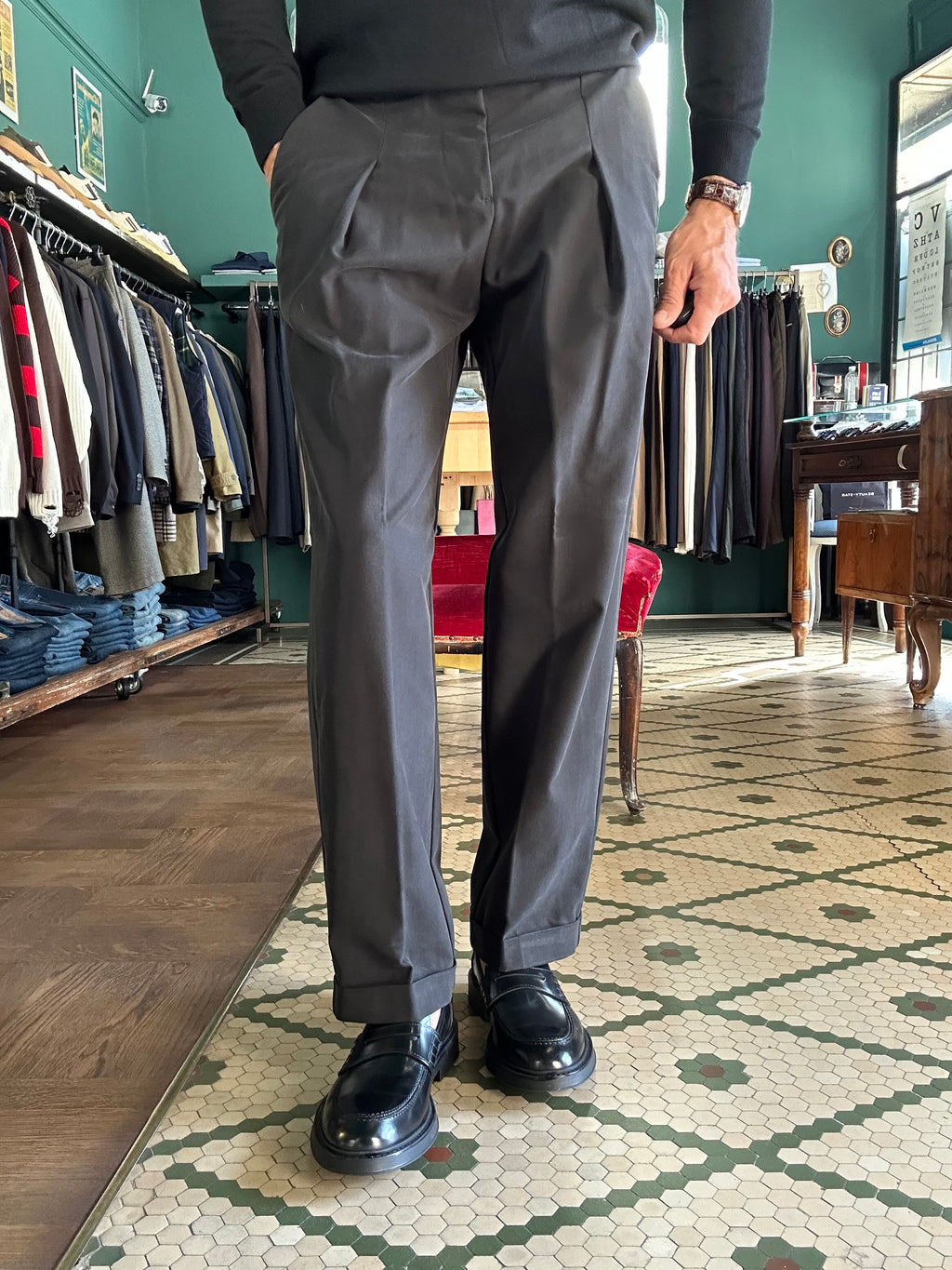 Pantalone Gand con pence loose fit