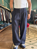 Jeans over tasca america