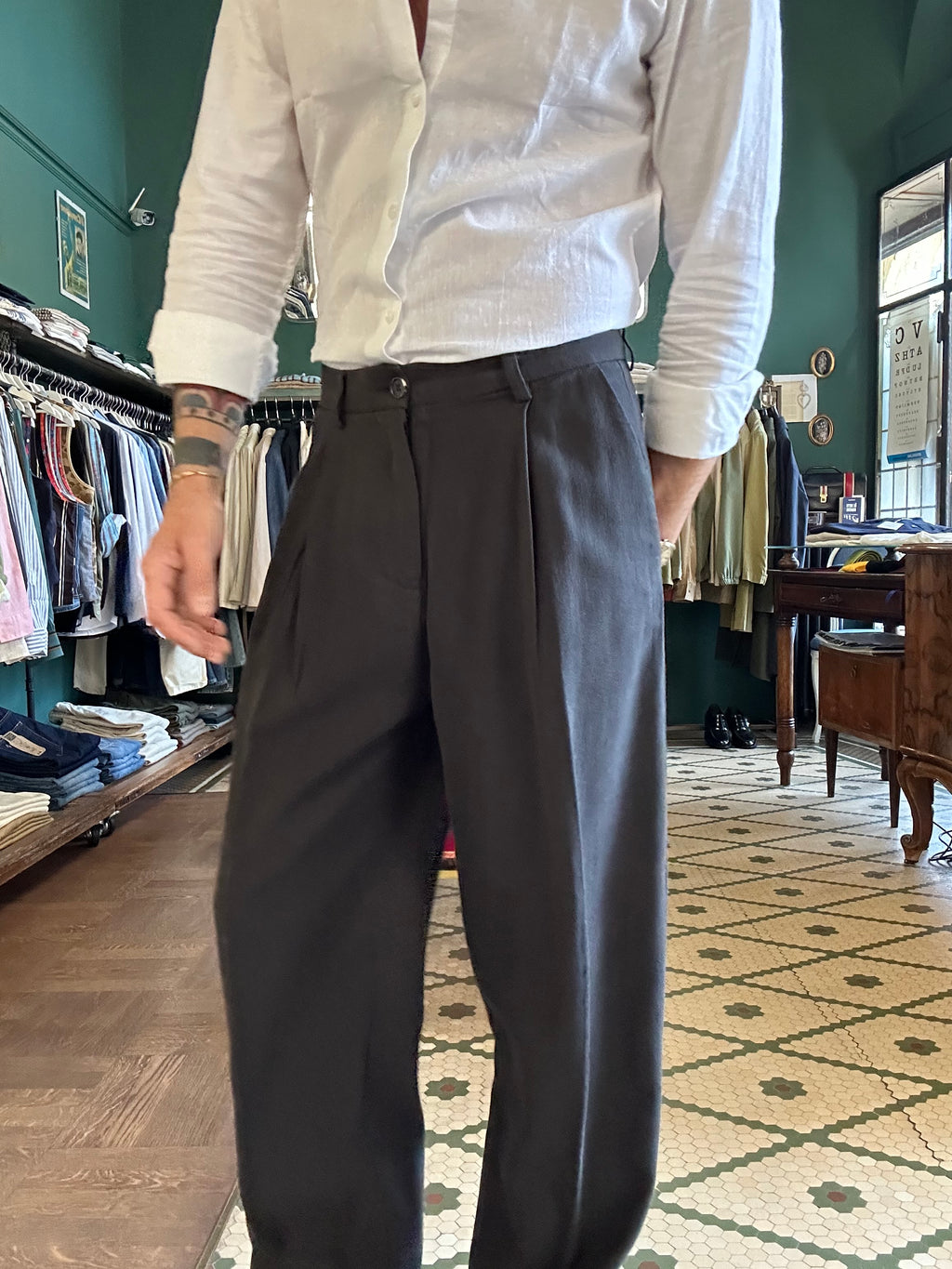 Linen blend oversized trousers with pleats