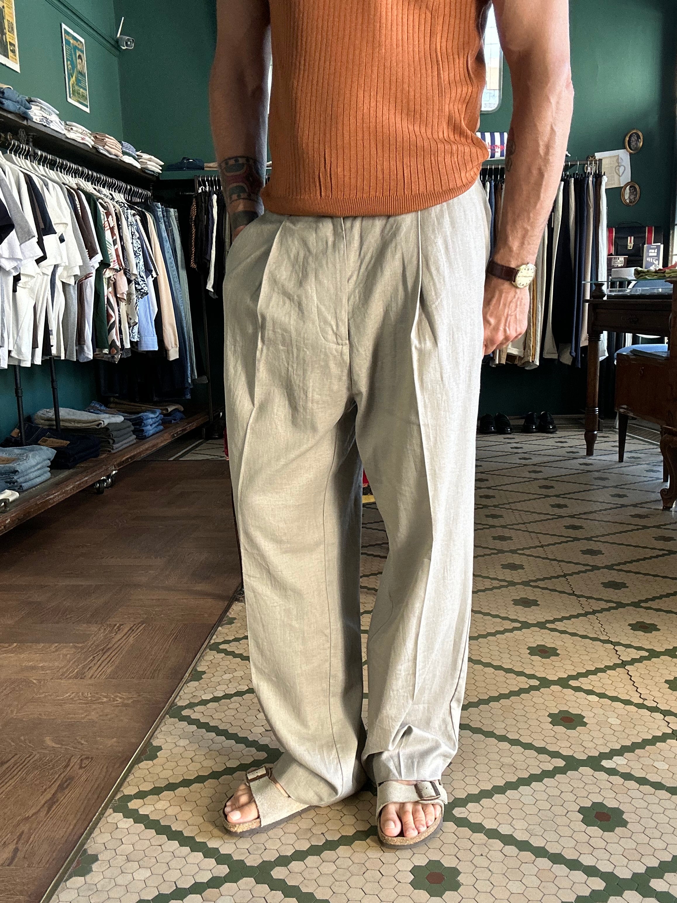 Pantalone loose fit con pence in misto Lino