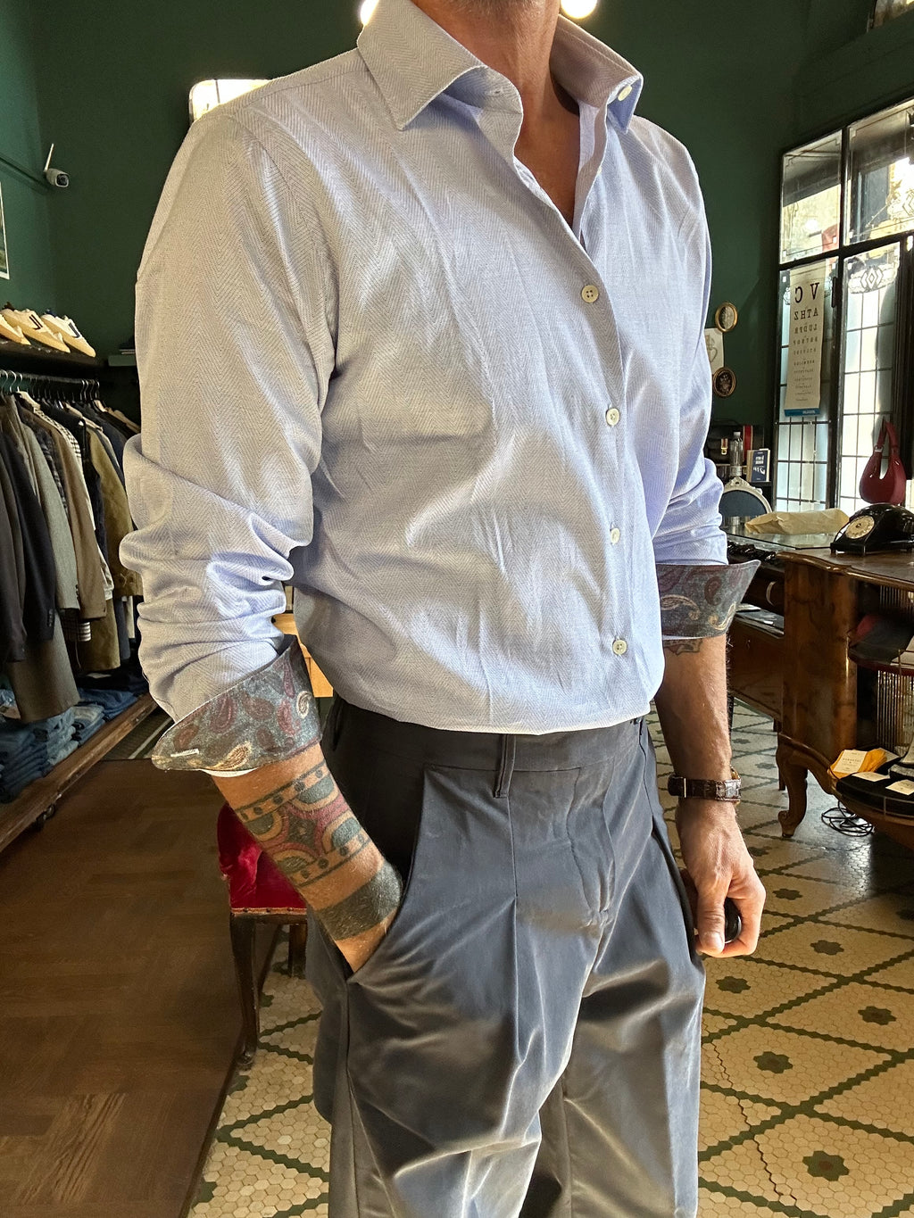 Camicia herringbone con dettagli