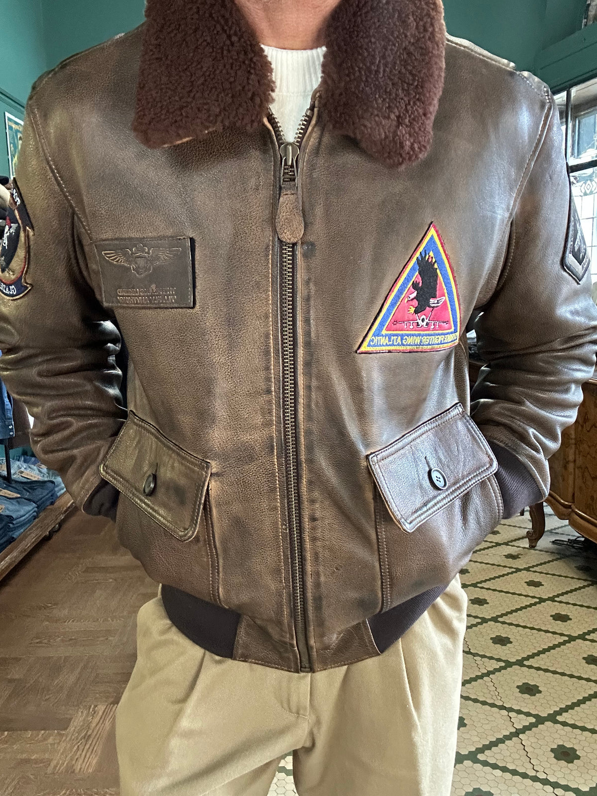 TOP GUN® VINTAGE PREMIUM "TOP HOOK" LEATHER JACKET WITH REMOVABLE MOUTON COLLAR