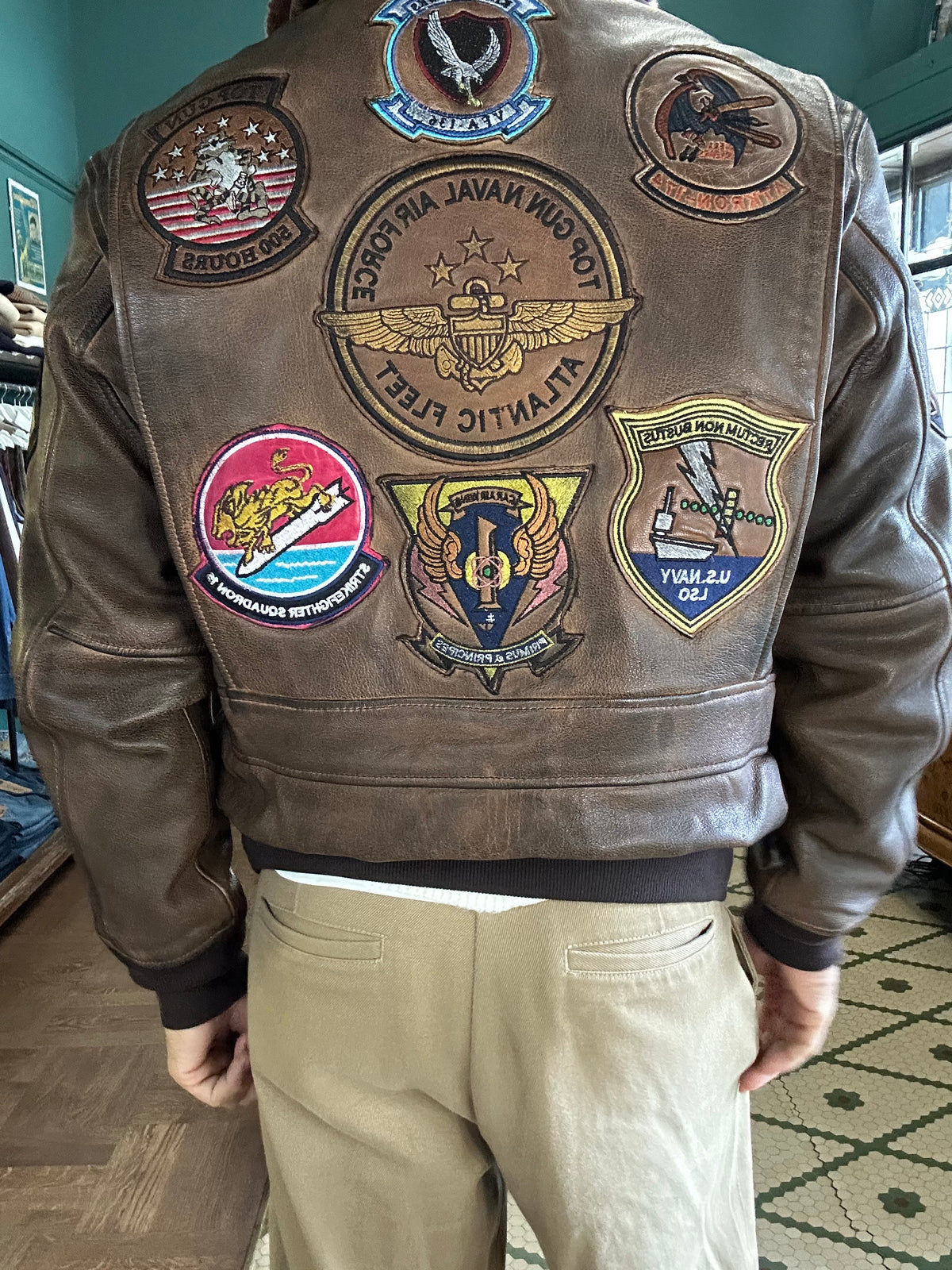 TOP GUN® VINTAGE PREMIUM "TOP HOOK" LEATHER JACKET WITH REMOVABLE MOUTON COLLAR