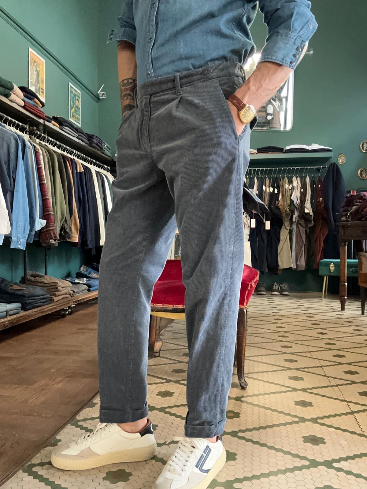 Pantaloni “Lion” in velluto mille righe