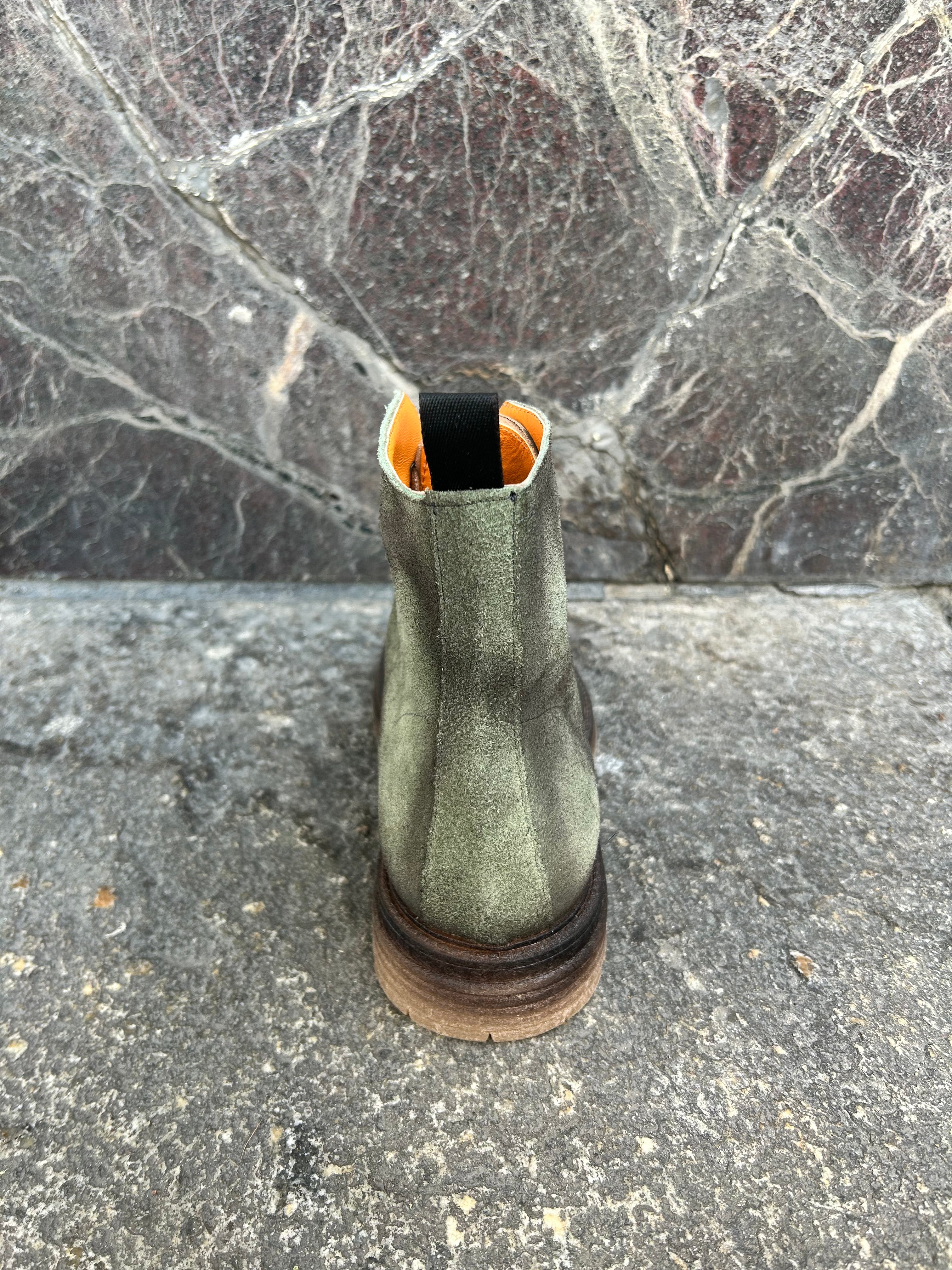 Stivaletto doppio pellame camoscio e vitello