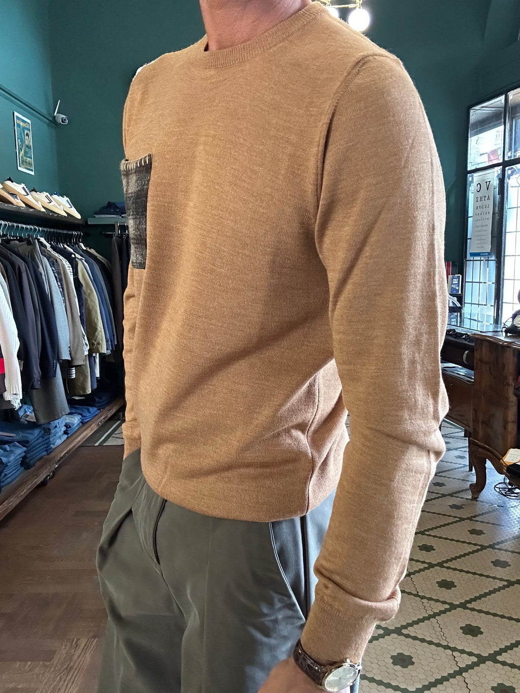 Maglione Koon girocollo con taschino misto lana
