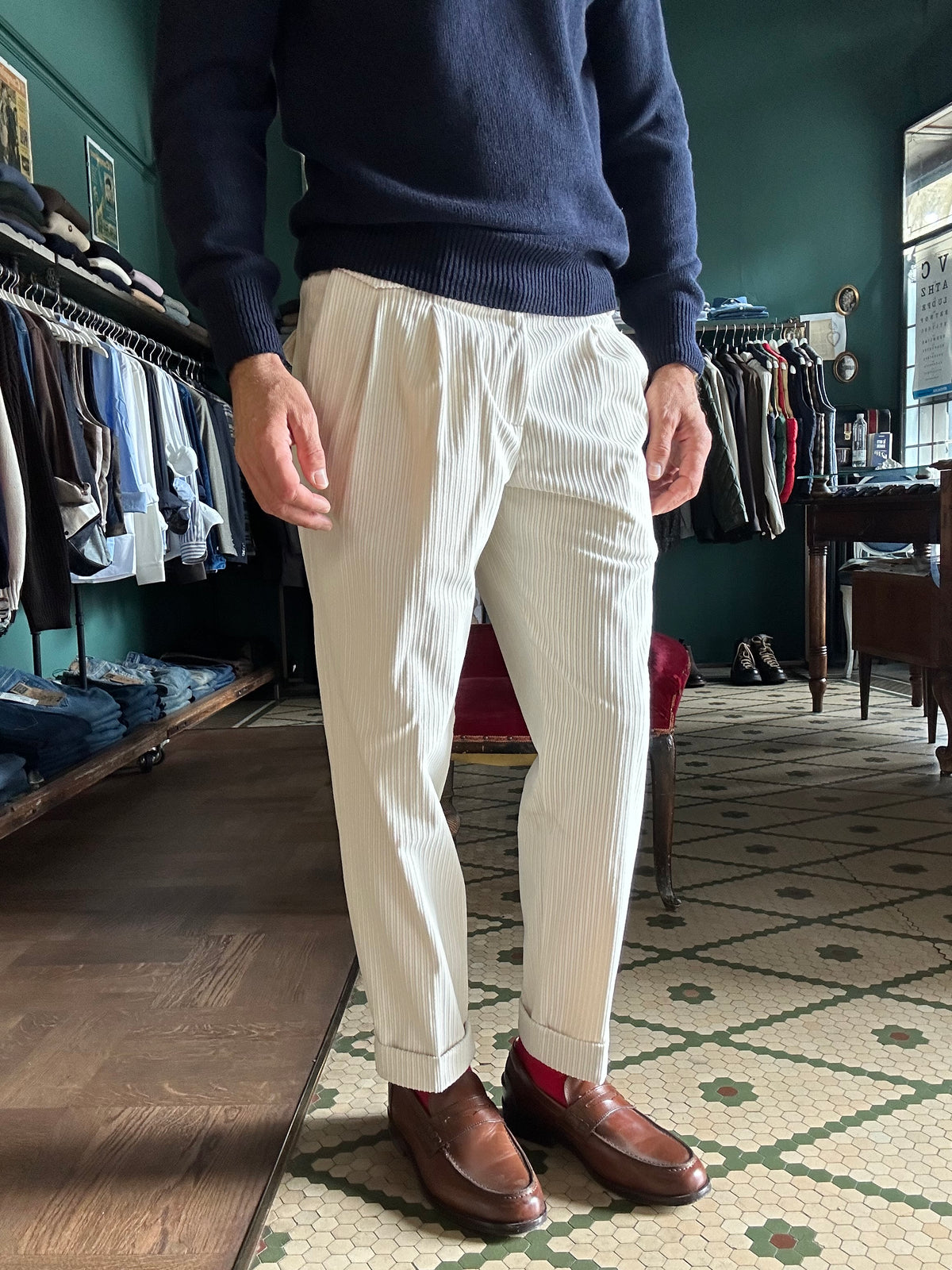 Pantalone velluto roccia con pence